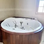 Villa Enjoy House With Large Pool & Jacuzzi