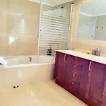 Villa Enjoy House With Large Pool & Jacuzzi *