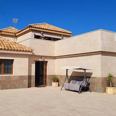 Enjoy House With Large Pool & Jacuzzi *