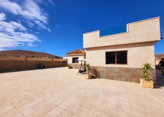 Villa Enjoy House With Large Pool & Jacuzzi *