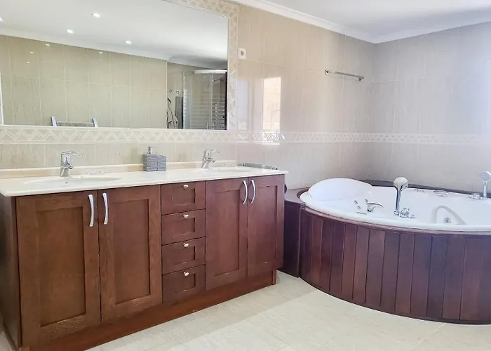 Enjoy House With Large Pool & Jacuzzi Villa Los Estancos