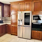 Enjoy House With Large Pool & Jacuzzi