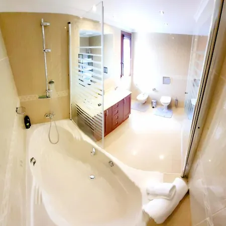 Vila Enjoy House With Large Pool & Jacuzzi *