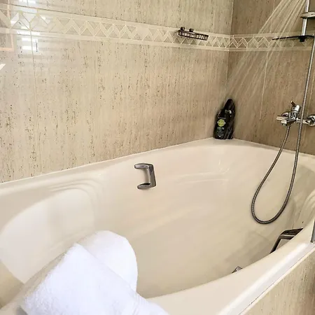 Vila Enjoy House With Large Pool & Jacuzzi *
